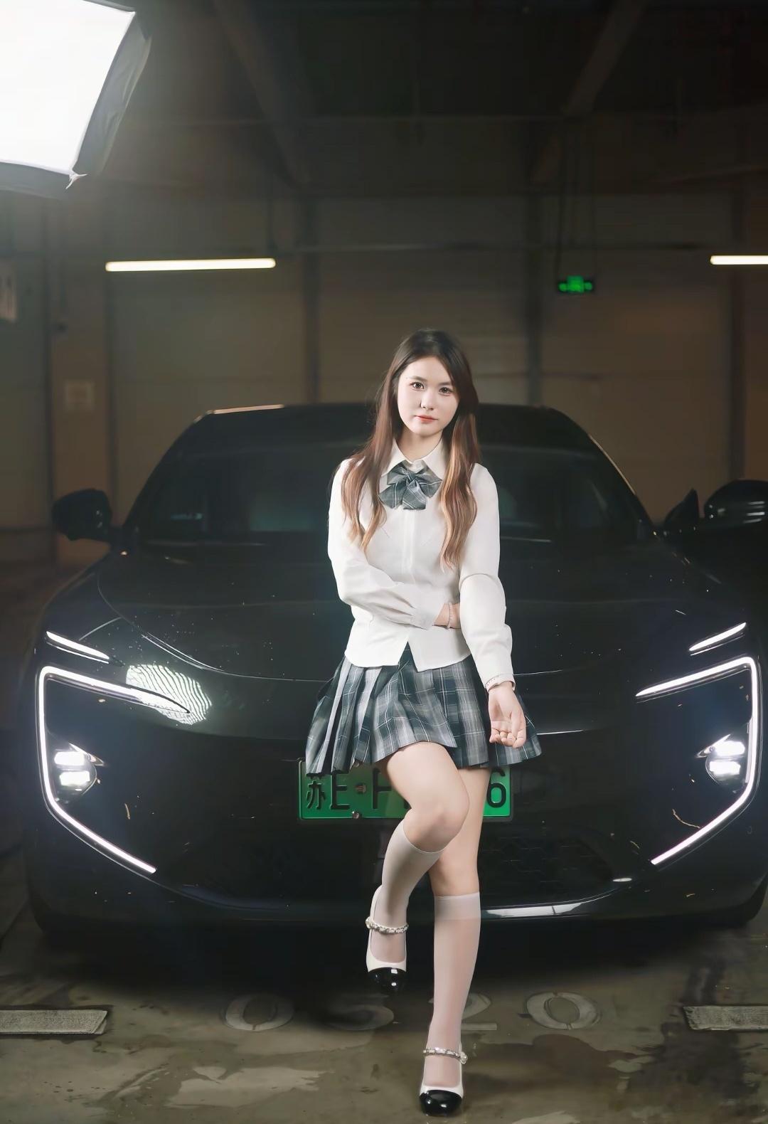 jk私影停车场JK女孩一分钟视频创作季美女精彩人像​​​