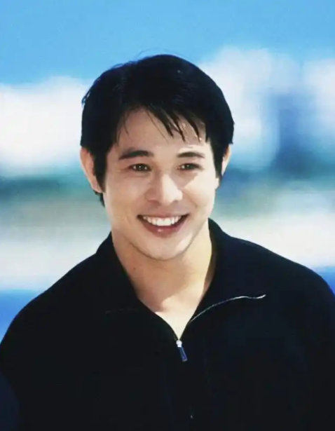 2009年，史泰龙给李连杰打电话:“有空来拍《敢死队》吗？拍7天，片酬1个亿。”