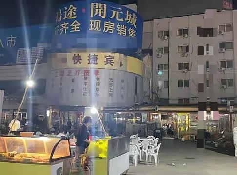 河南驻马店，14岁女孩和13岁女同学，和3名成年男子去宾馆，14岁女孩让另外一名