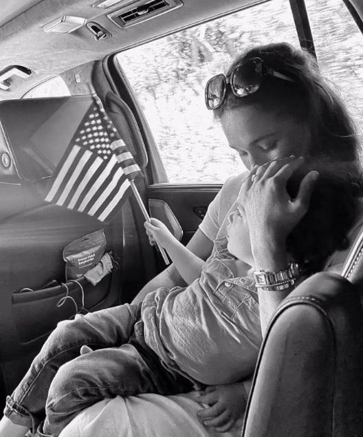 斯宾塞伯爵更喜欢哈里王子的黑人儿子，希望王位由这一脉继承，威廉王子让他伤透了心。