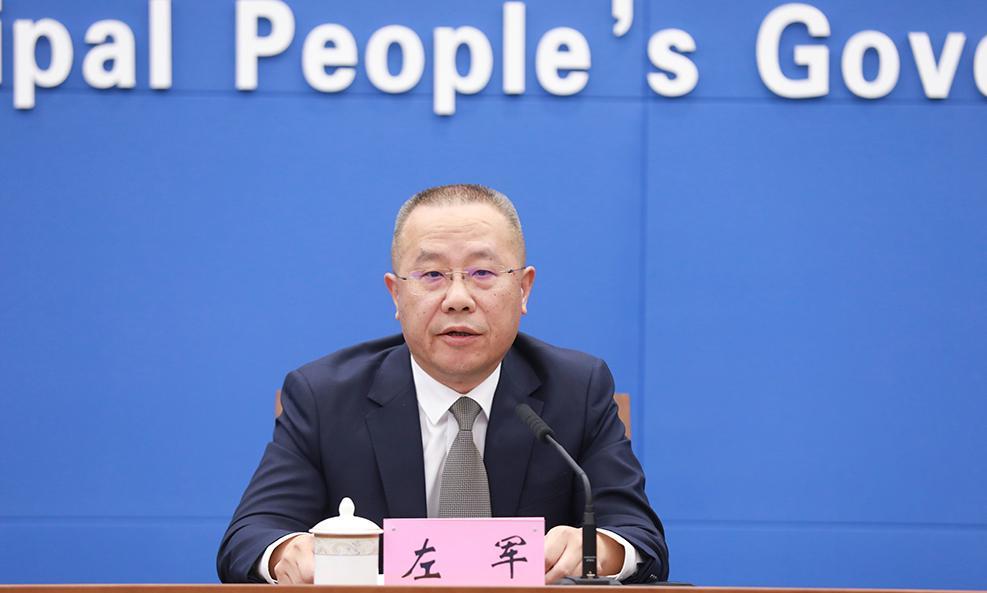 周末反腐不停，曾担任过8年县长、4年区长的左军任上被查！据重庆市纪委监委消息，重