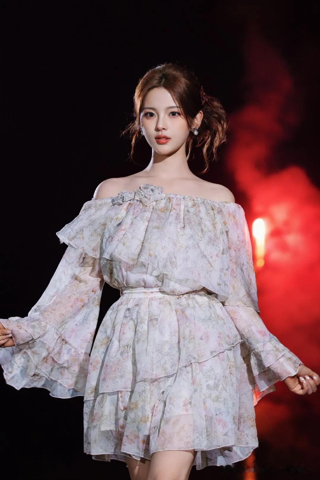杨超越