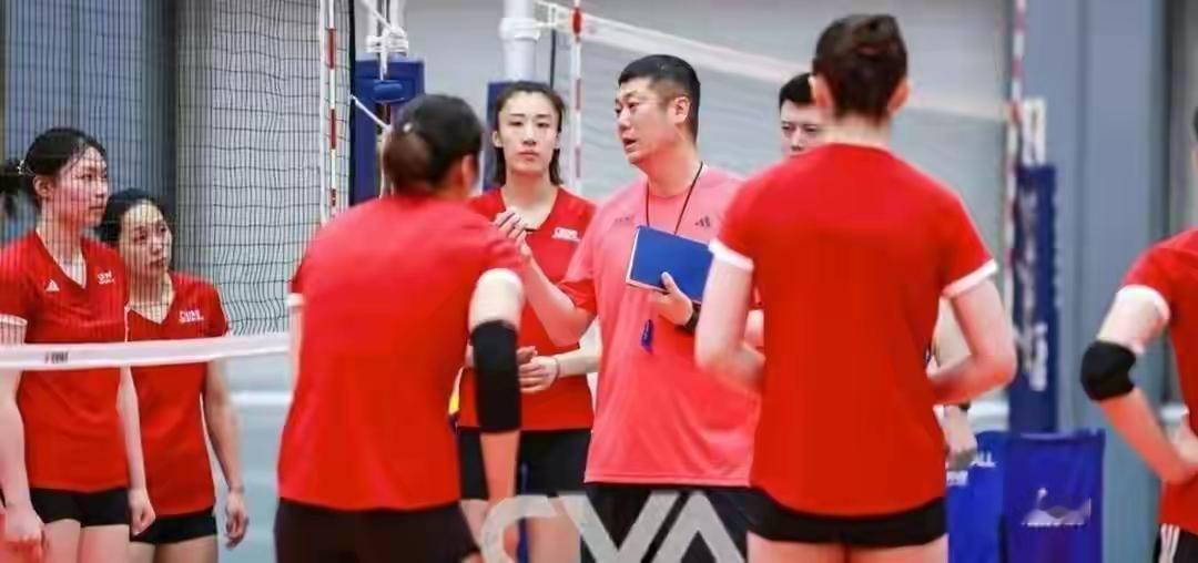 一年多未摸球的李盈莹，恐怕会失去国家队首发主力位置，重新回到东京奥运周期替补生涯