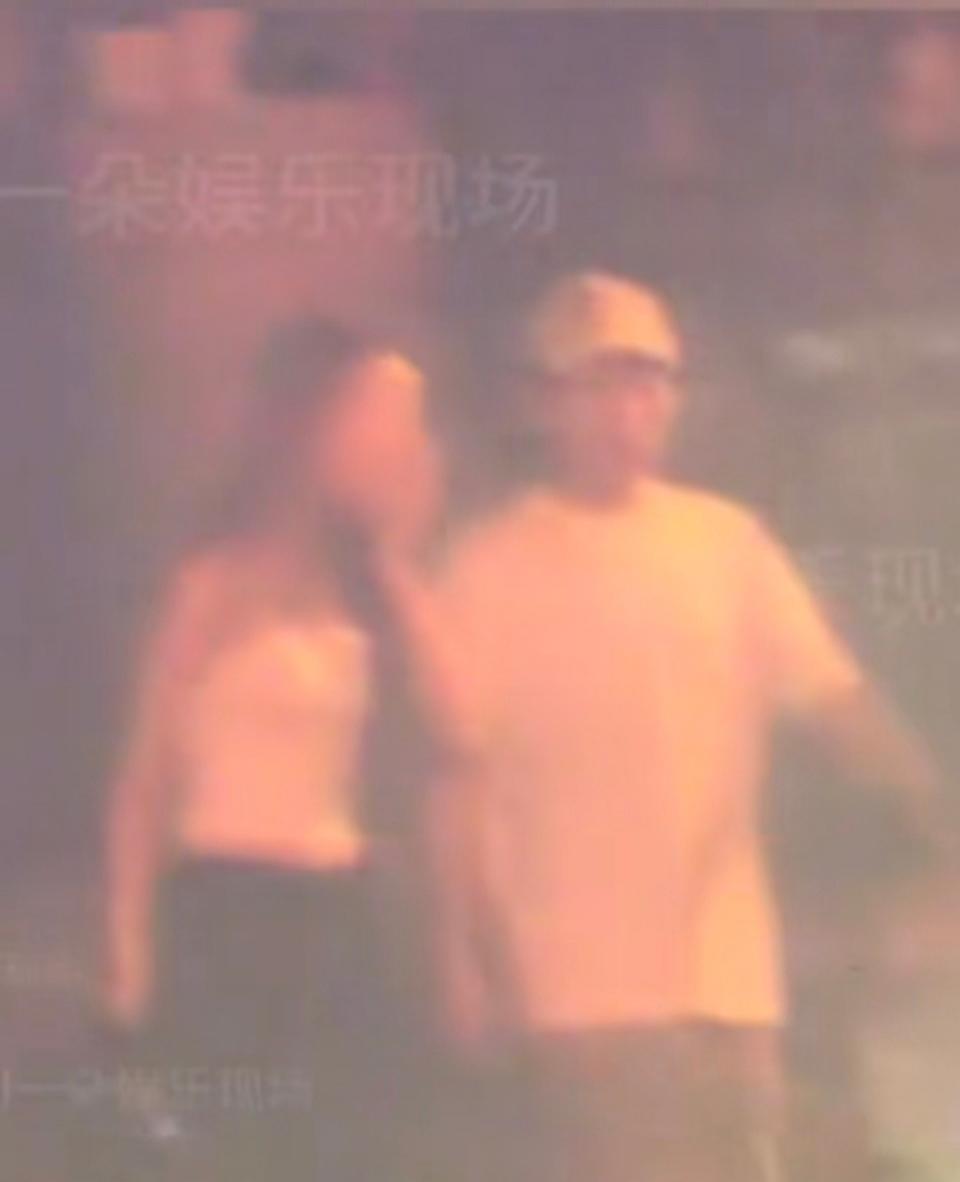 刘大锤提前预告“娱乐圈贵公子谈恋爱”，大众脑补了许多艺人，结果发现他拍到的是郭麒