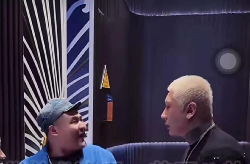 方丈向女友单膝下跪求婚，大弟天塌了！大弟加入“丈门”令