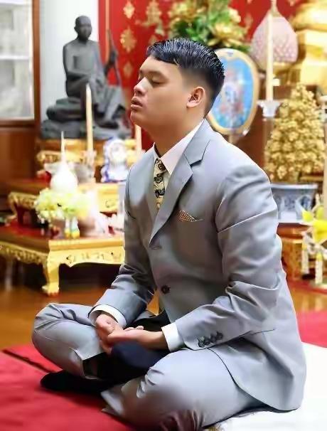 提帮功王子，能如愿以偿吗？不好说，为何？毕竟他有哥哥和弟弟，虽然泰王有拒绝他