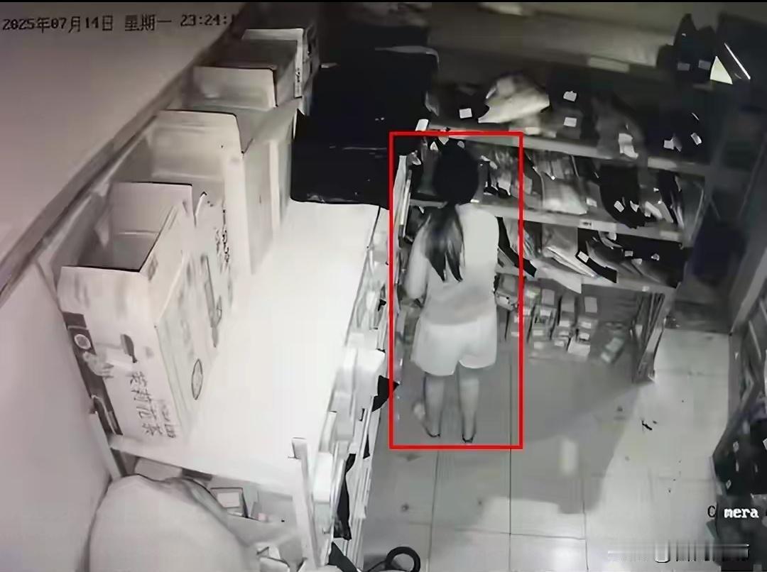 《为“白嫖”快递，女子深夜调包还退货！300块换来拘留，值吗？》最近有个姓