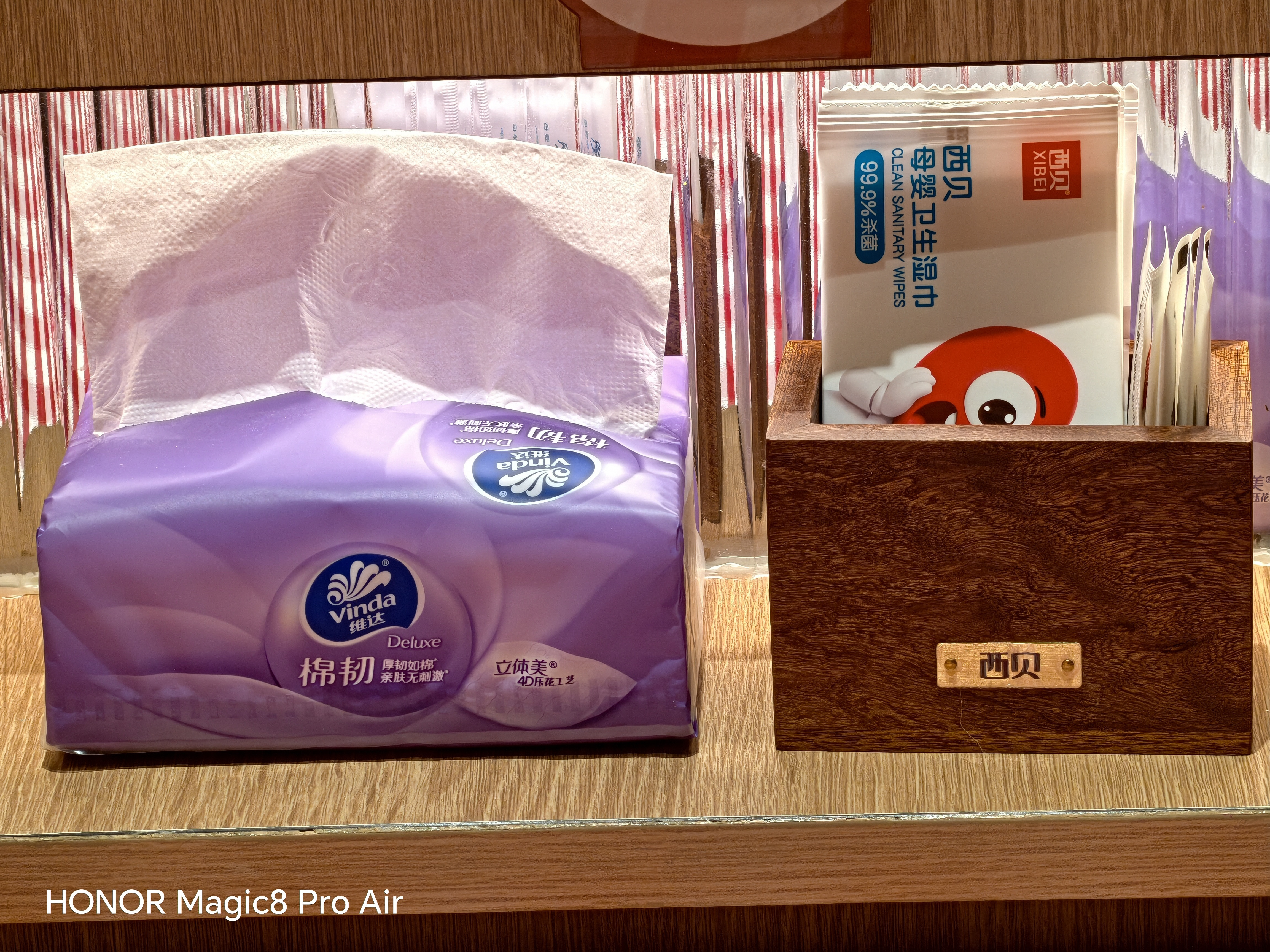 上次来的时候西贝用的还是母婴级的纸巾，这次来换成普通的纸巾了