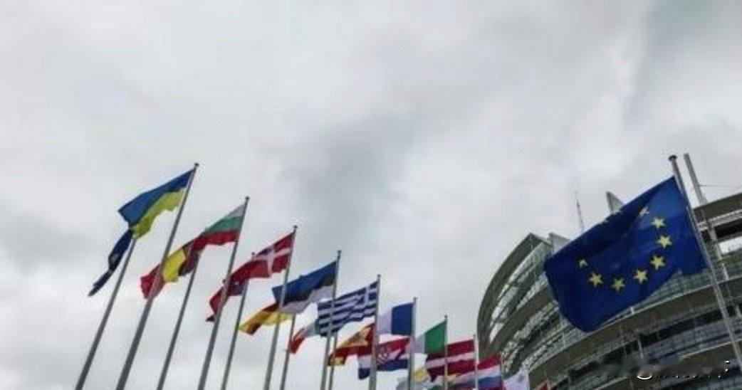 欧洲议会以俄罗斯必须从乌克兰全境撤军为和谈先决条件，意味着俄罗斯只有将战争进行到