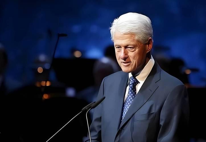 突发！克林顿鱼死网破要曝爱泼斯坦案全图特朗普慌了79岁克林顿突然放大招，