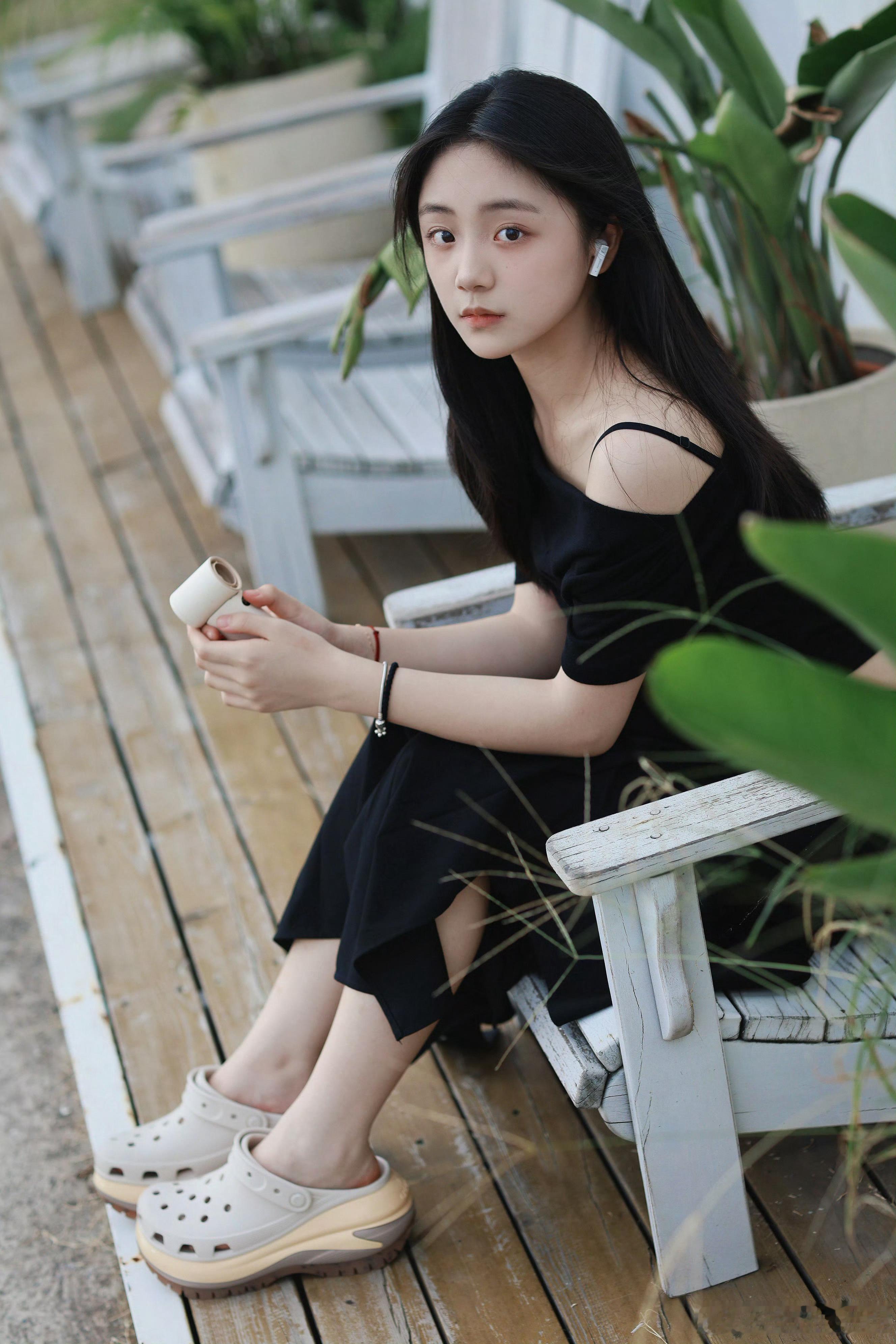 冯雪雅🖤🍃​​​