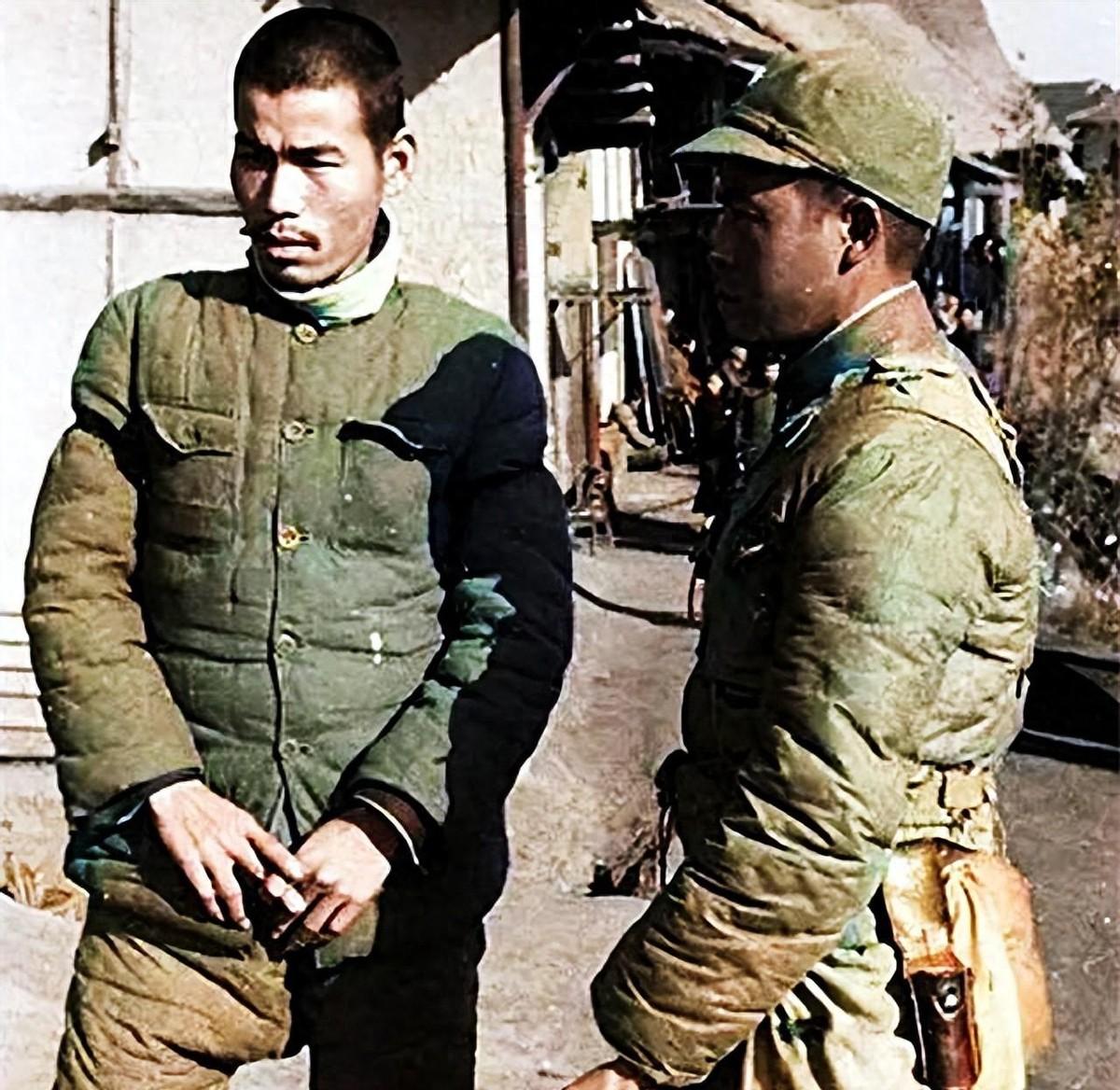 在1945年被俘的两名日本兵揭露了当年日本军队使用军犬吃人的真实历史，你知道吗？