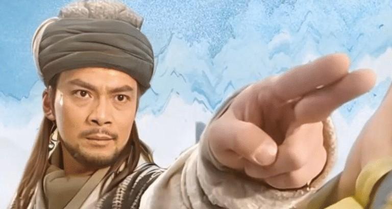 萧峰一掌打得扫地僧吐血，这细节藏着一个天大秘密扫地僧到底有多强？鸠摩智偷袭他