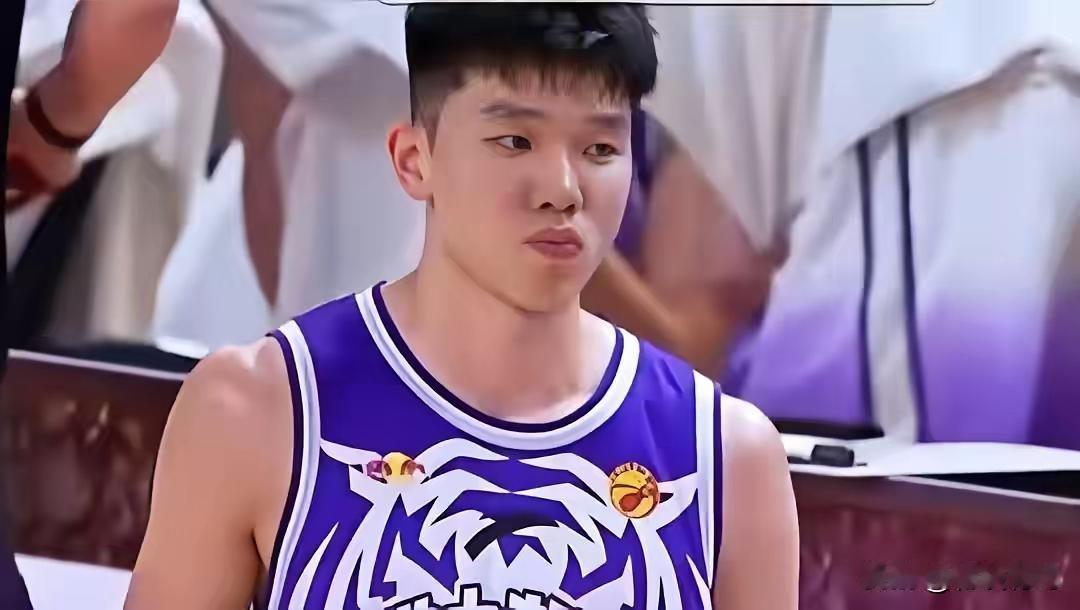 拒绝CBA选秀，石奎才是人间清醒啊。清华大学的石奎拒绝参加CBA选秀，而