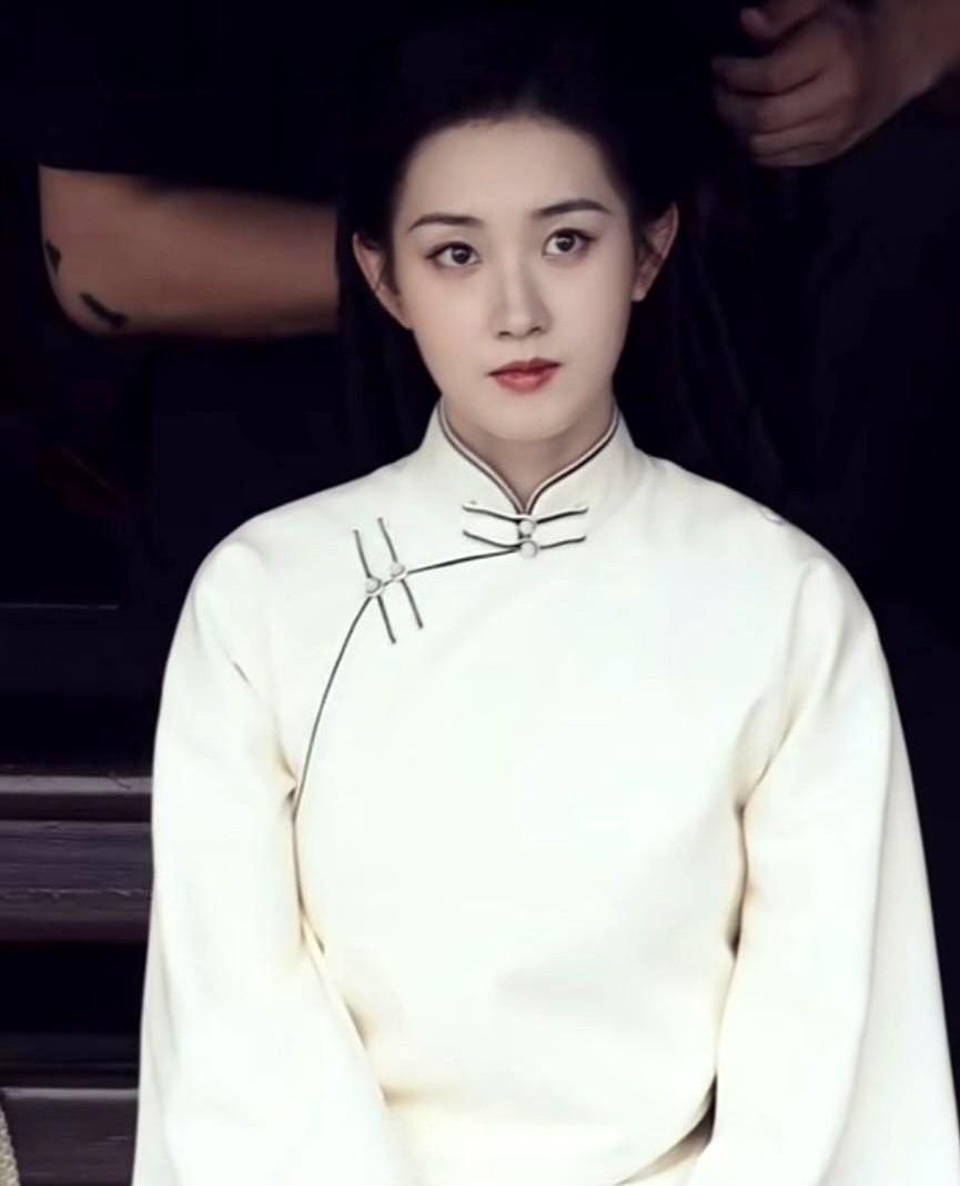 你知道吗？这部剧里的“假发”竟然藏着技术秘密。郭宇欣的发型变化，看似简单，却