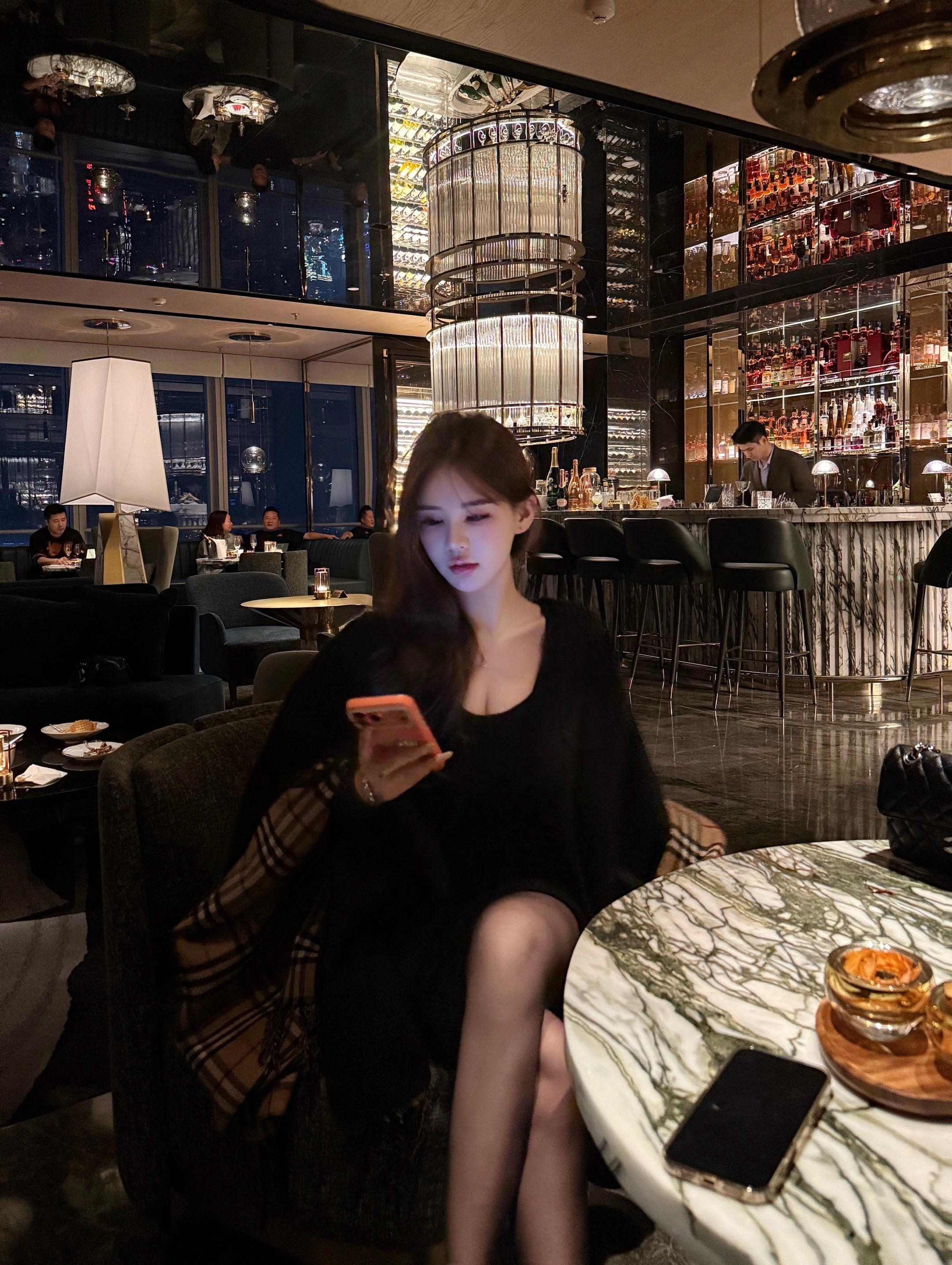 老公去找前妻了 男朋友有情人了 暧昧的不回信息 打开网址还禁止播放了 ...