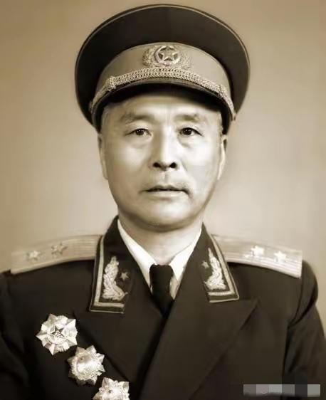 1951年马家军改编部队叛乱：王震折断铅笔问韩有文，旧军阀的抉择震彻西北1