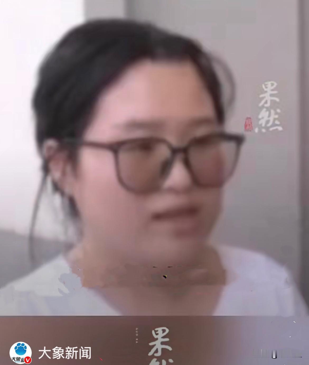 今年4月，浙江杭州的竺女士剖腹产顺利生下宝宝，特意通过家政公司请了一位育儿嫂，专