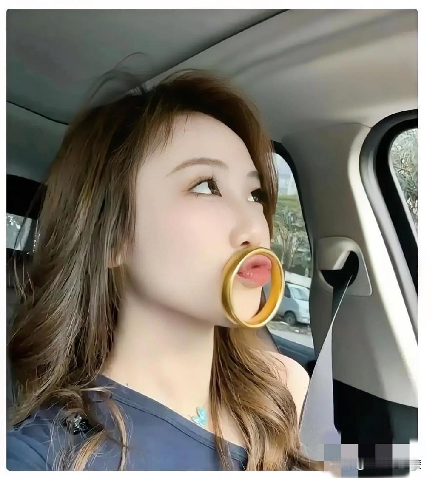 心都要碎了！金价这是彻底失控了吗？11月30号那天，我陪老婆挑金镯子，5