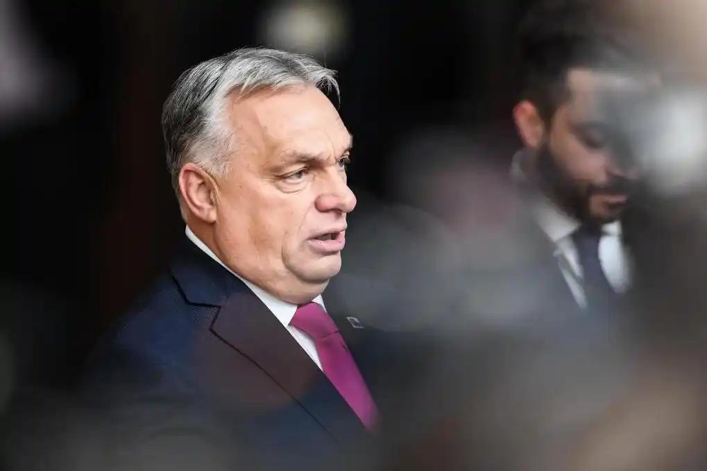 欧尔班通话内容泄露，自称愿做帮助俄罗斯“狮子”的“老鼠”！据彭博社查阅的匈牙