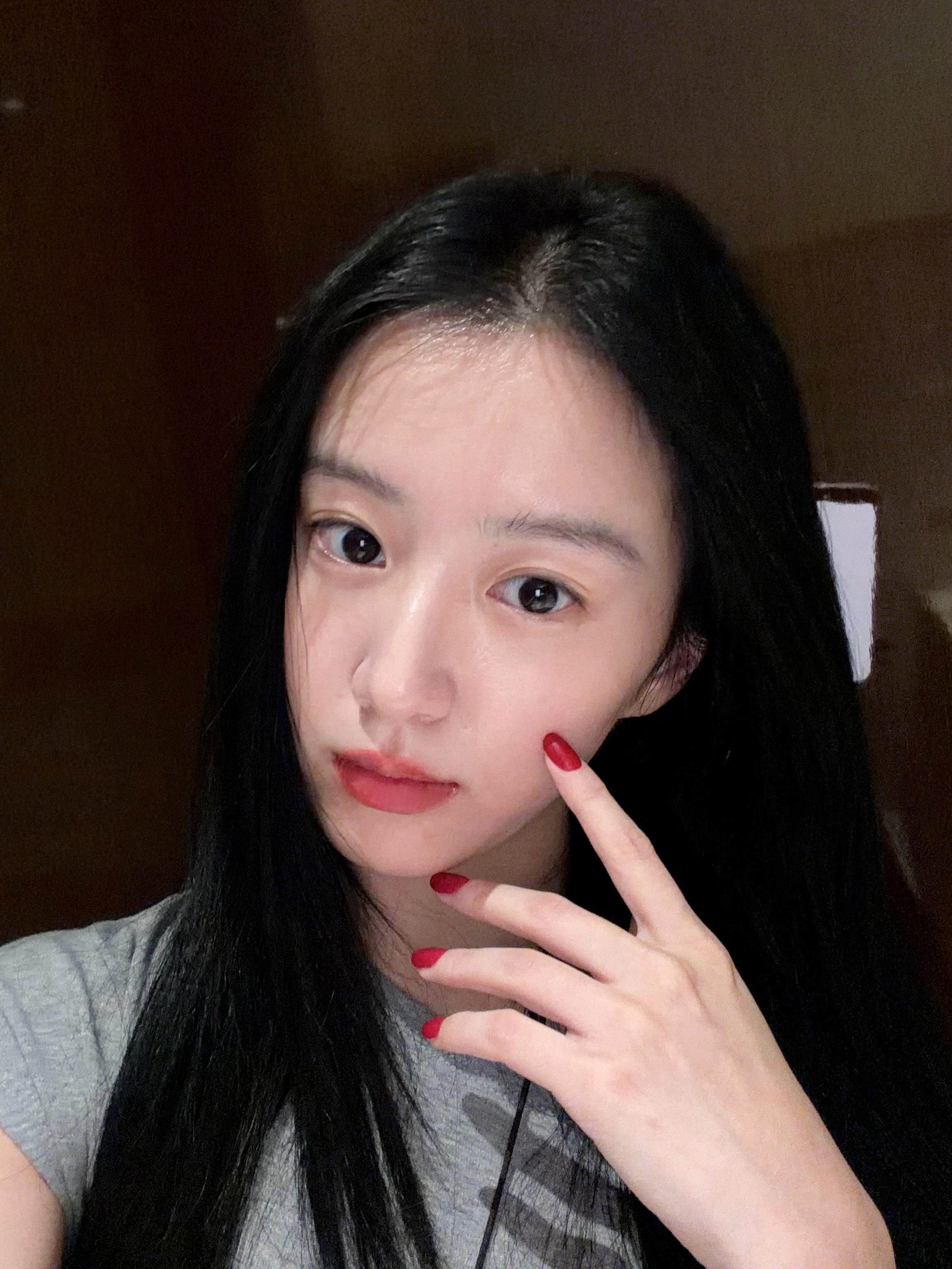 报复性美甲中😳