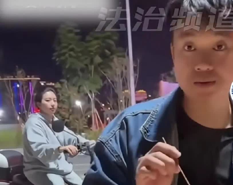 这样的家庭怎么能不幸福！男子带孩子出来玩，偷偷和朋友喝两杯，被媳妇看见了。男