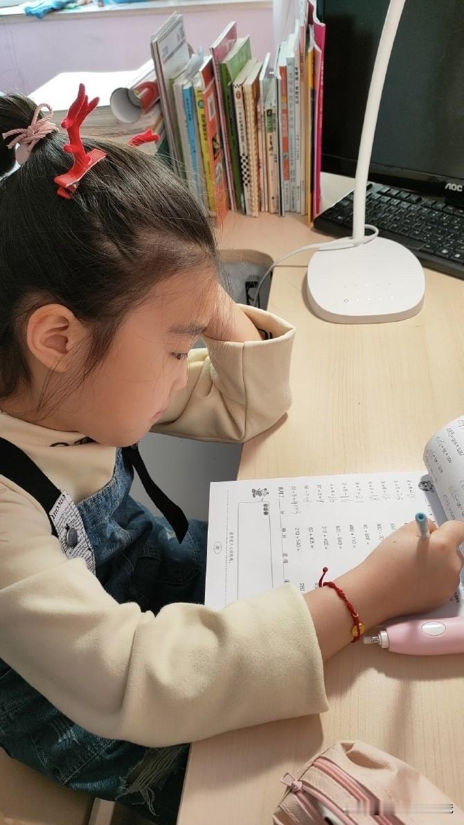 小学学习好的，到初中不一定好；小学学习差，到初中基本还会接着差。你要是小学就在后