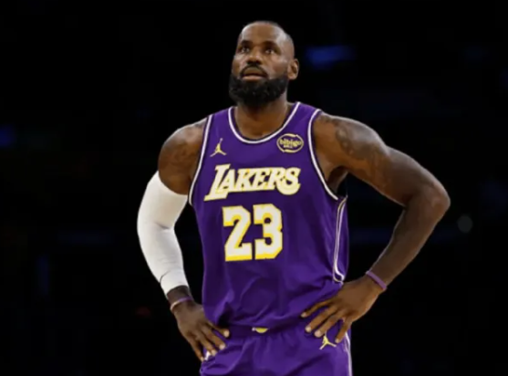 NBA常规赛，湖人108-125不敌太阳。本场比赛，勒布朗-詹姆斯出战31分钟