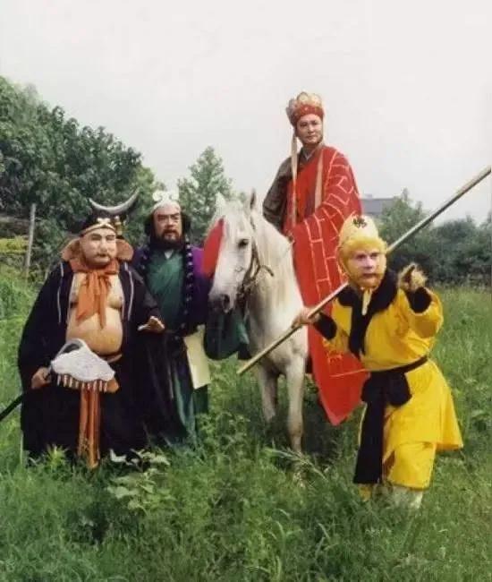 来自西游记的深层讽刺原来金蝉子是上古洪荒时代的五恶之首六翅天蚕，因拜了名师，
