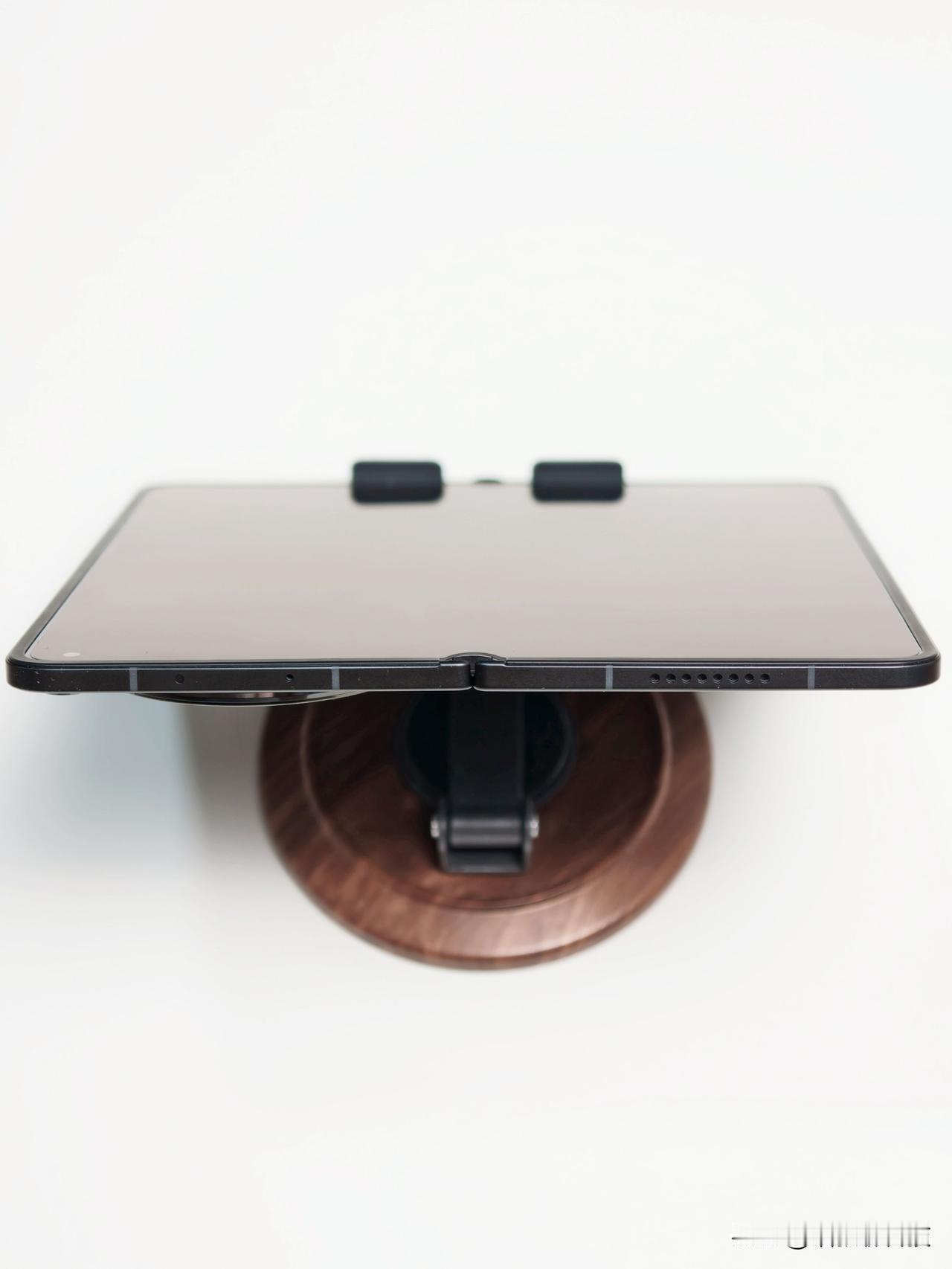 难怪苹果要买来拆机，OPPO这折痕控制确实有点东西~OPPOFindN6