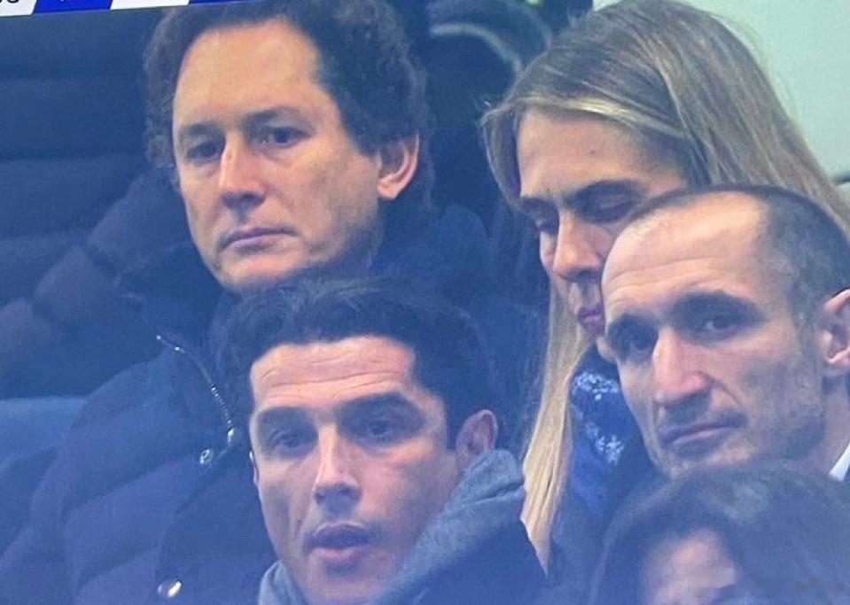 约翰·埃尔坎在亲眼目睹与国际米兰的比赛以及卡卢卢的红牌争议之后，已于昨天下午亲自