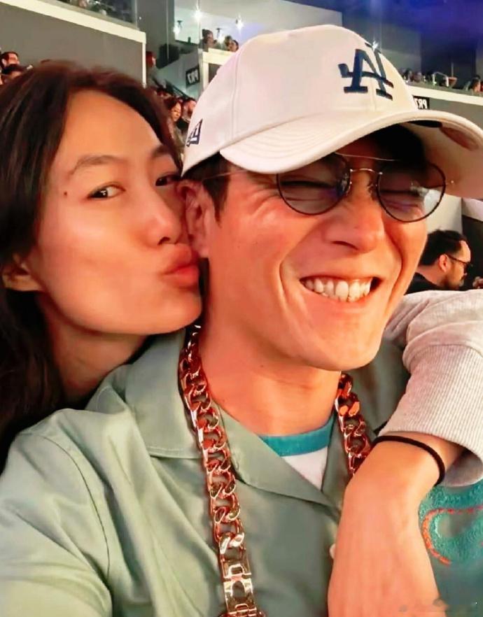 陈冠希现在怎么和年轻的时候，差距那么大啊