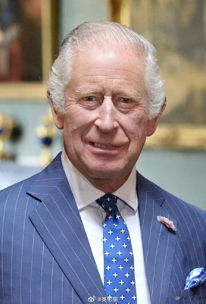 太精辟！查尔斯谈俄乌冲突和美伊战争。美国记者询问到访的英国查尔斯国王，乌克兰想