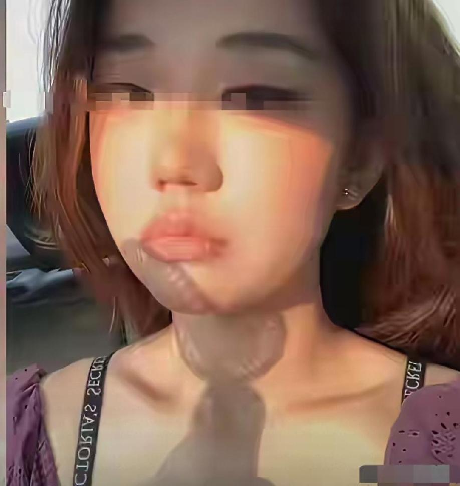 下图就是起诉4岁孩童摸臀的女主。一看这面相，就不是一个善茬，大家觉得呢？起诉