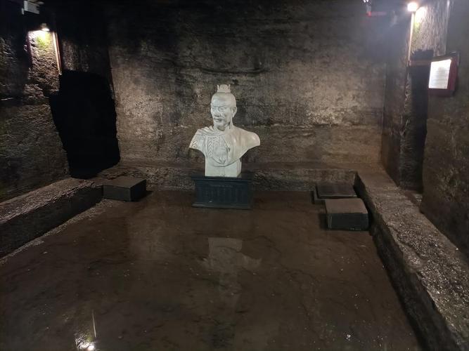 曾让曹操一夜暴富的古墓，藏着1亿克黄金，至今仍有225万枚铜钱你们敢信吗？