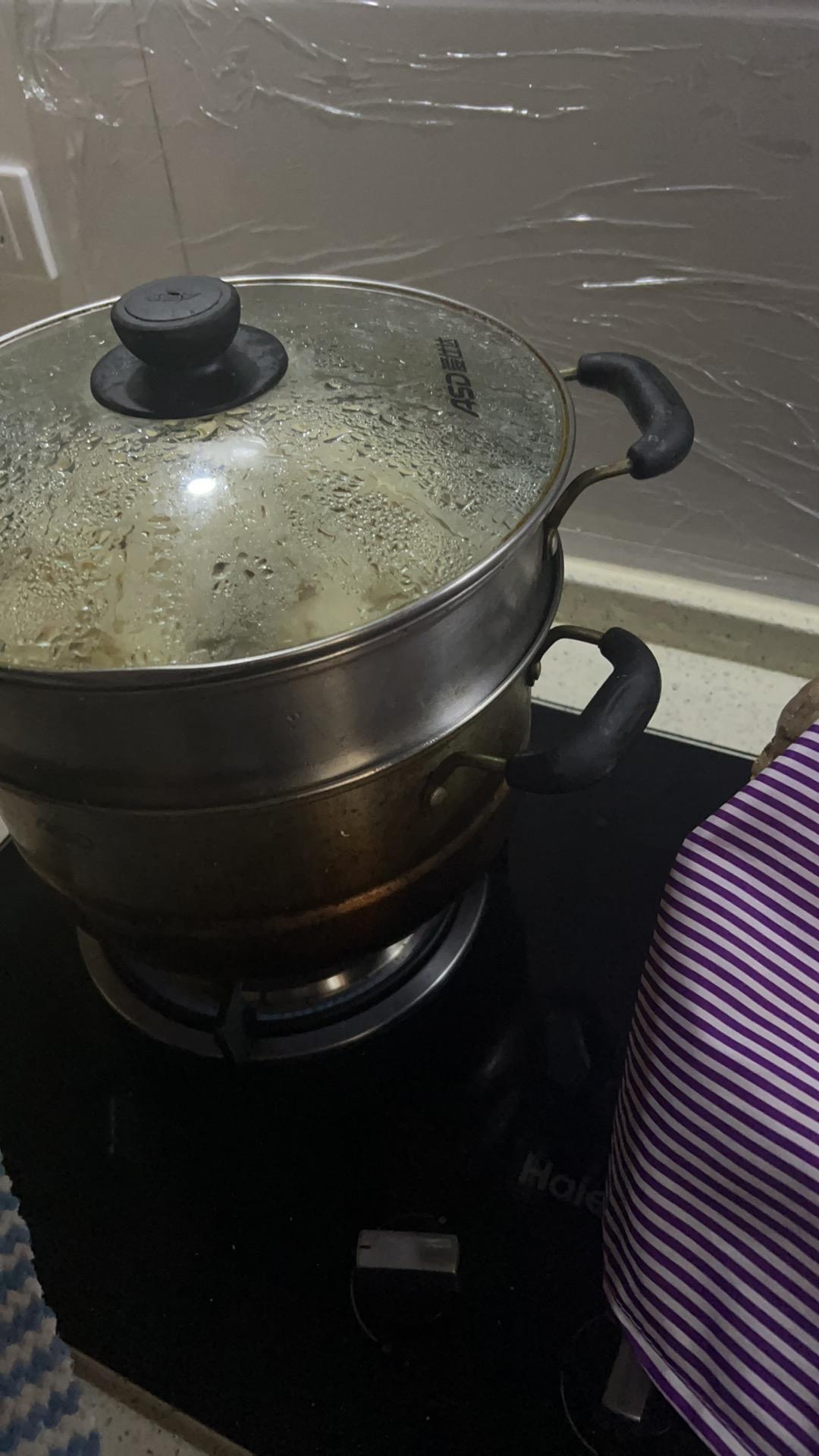 有的时侯觉得费劲的整上半天，蒸馒头蒸包子包饺子🥟，实际也吃不多少，但觉得可口干