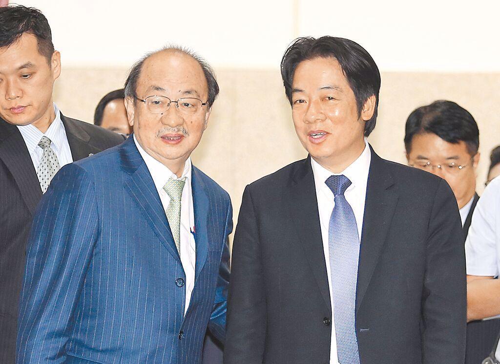 根据《美丽岛电子报》8月国政民调显示，三党政党好感度出现变化，民进党好感度为33