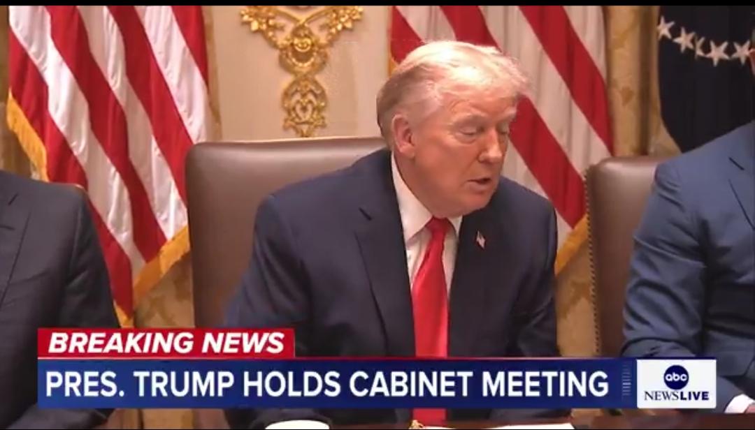 新闻快讯——特朗普透露，他已亲自向俄罗斯总统普京提出请求，鉴于乌克兰正处于严寒冬