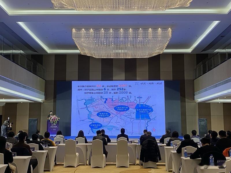 成都楼市：2023年10月至2026年9月：✅金融城：4万跌到3.1万，每