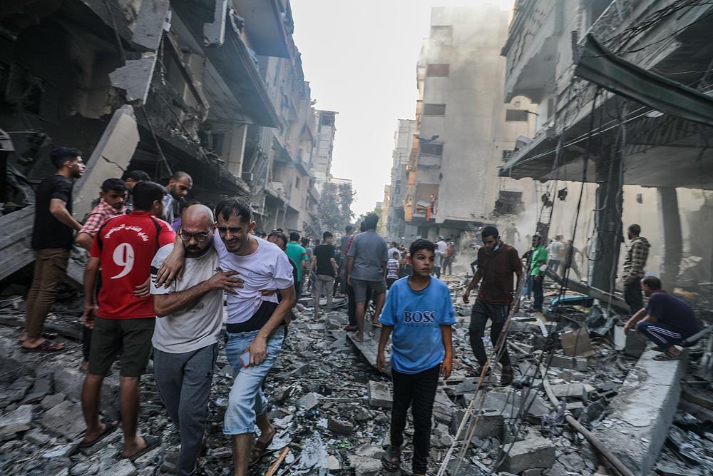 当下的以色列，正有前所未有数量的犹太人，拼了命地往外逃，作为以色列国门的本-古里