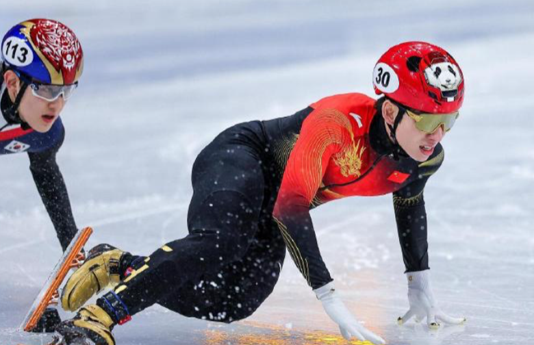 结束短道男子5000米接力的比赛后，林孝埈接受了中韩媒体的采访：这次成绩不理