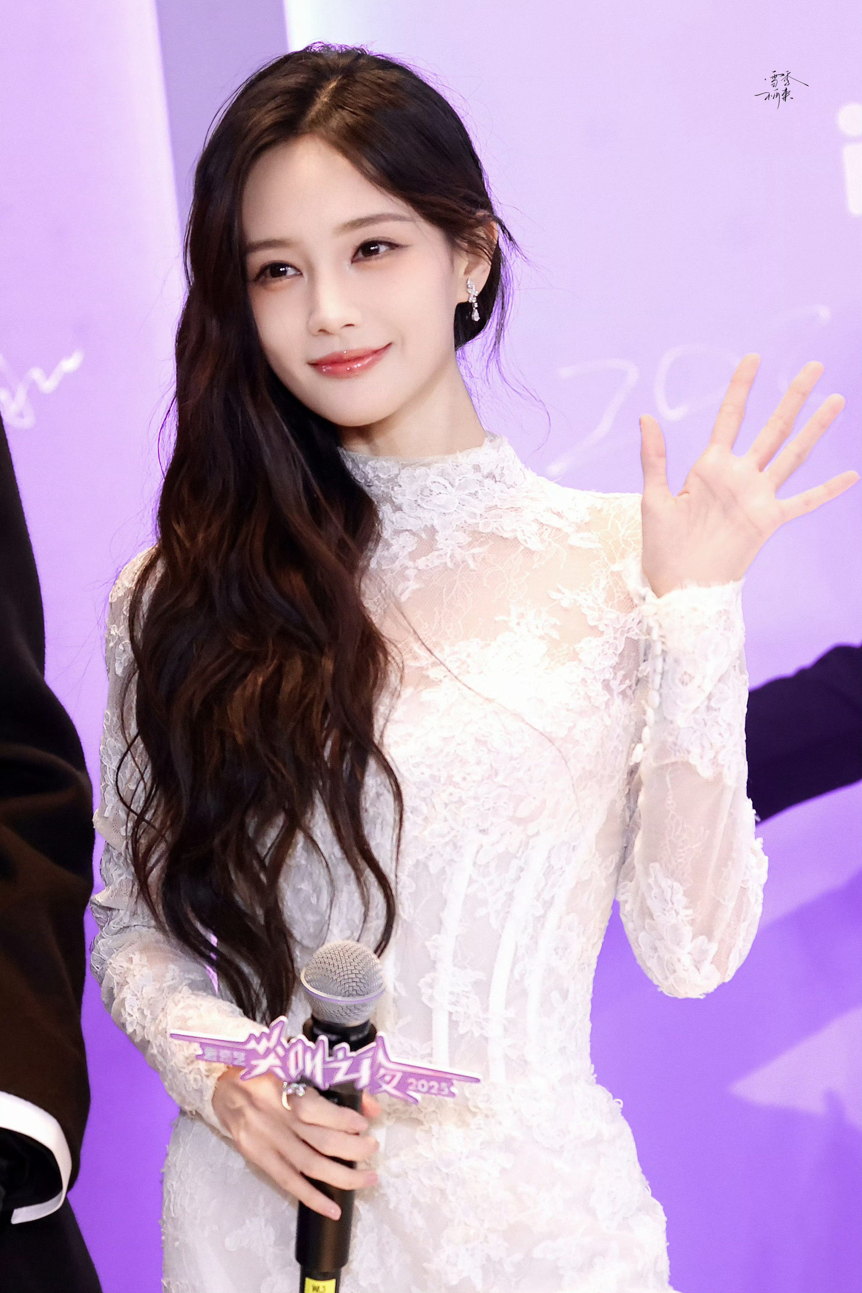 李一桐🤍🤍🤍美神妆✨✨✨化妆：金鹤龙🧏♂️李一桐李一桐她的无限可能她说世