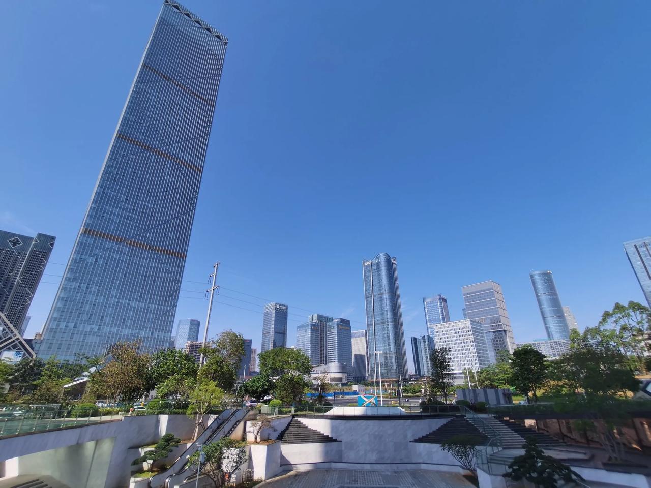 坐标：南宁市五象新区总部基地，有没有国际大都市的既视感？