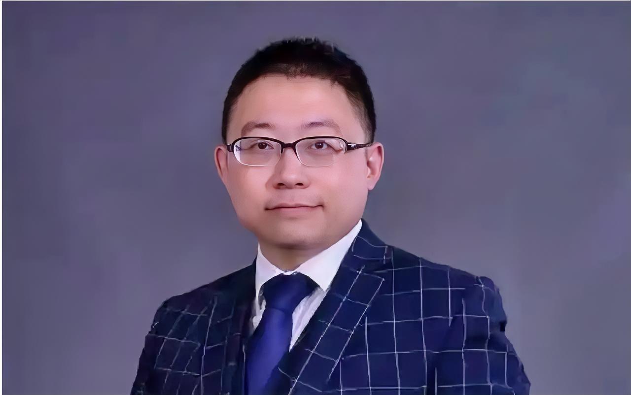 为啥全网都在力挺沈逸教授？​这“公知通病”，先生偏不沾！​​最近刷到不少