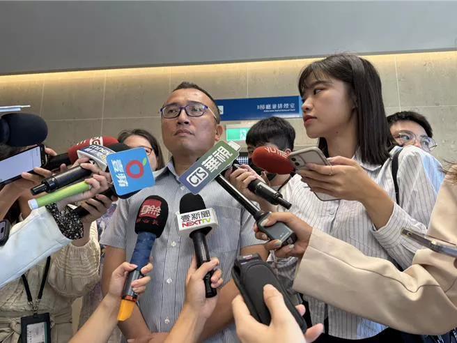 清德施政满意度陷入低点，前副领导人吕秀莲日前抛出，赖清德应辞去民进党主席专心国政