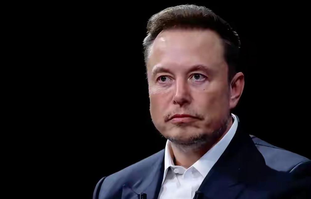 这一天终于要来到！月球大开发即将开启！马斯克表示：“一旦月球工业化启动，金钱的意