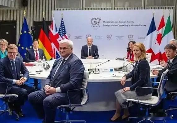 真撕破脸了！G7会议上美欧对华立场彻底分裂，中国还没出手就赢了。这回G7开会