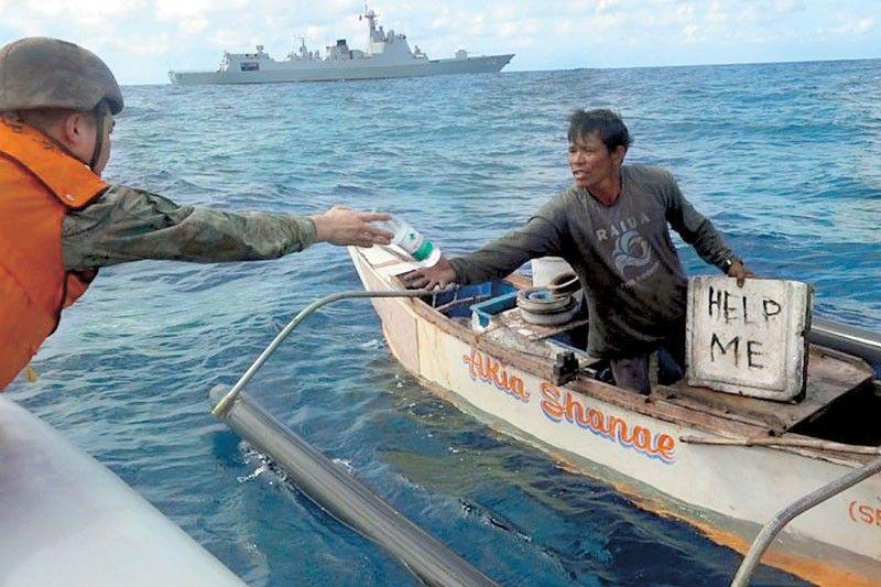 25日，“合肥舰”在南海救助了一位菲律宾渔民，不过菲律宾方面却对我们的说法提出了