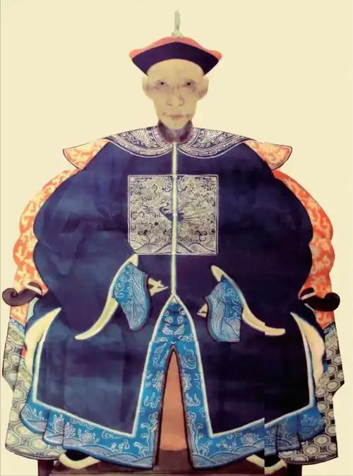 1750年，乾隆得病，太医们治了很久却没有好转，一乡下郎中把脉后，说：“要还是
