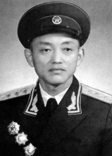 1951年，志愿军91团被美军包围，在制定突围方案时，团长建议向南突围。众人一愣